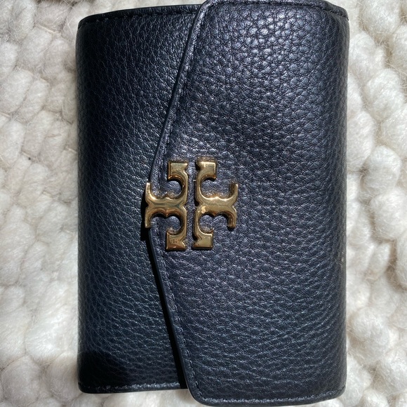 Tory Burch Kira Crossbody and Wallet - Picture 7 of 8